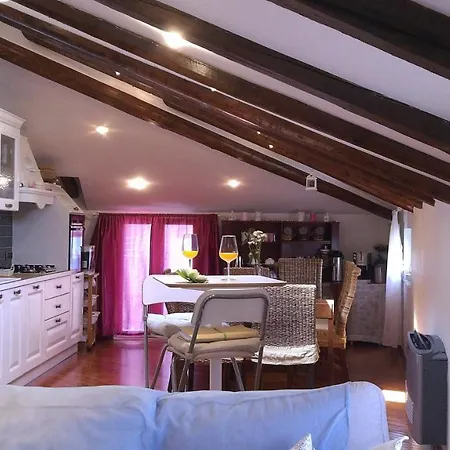 Lo Chalet Della Valle Bed & Breakfast