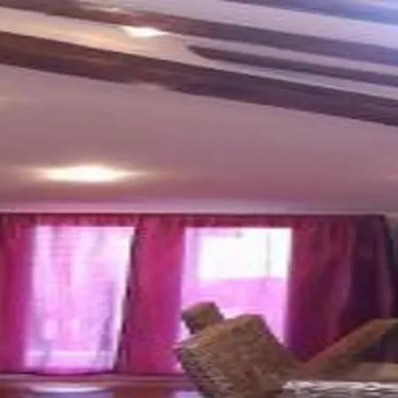 Lo Chalet Della Valle Bed & Breakfast *